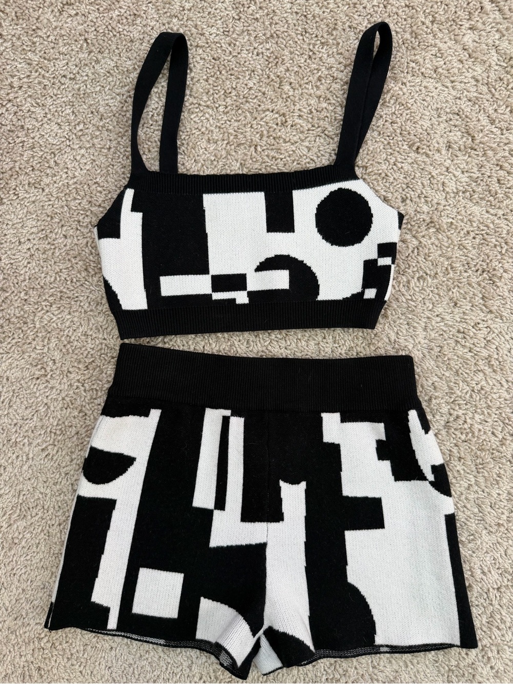 Peppermayo XS/S Black/White Knit 2-Piece Set Crop Cami & High Waist Shorts